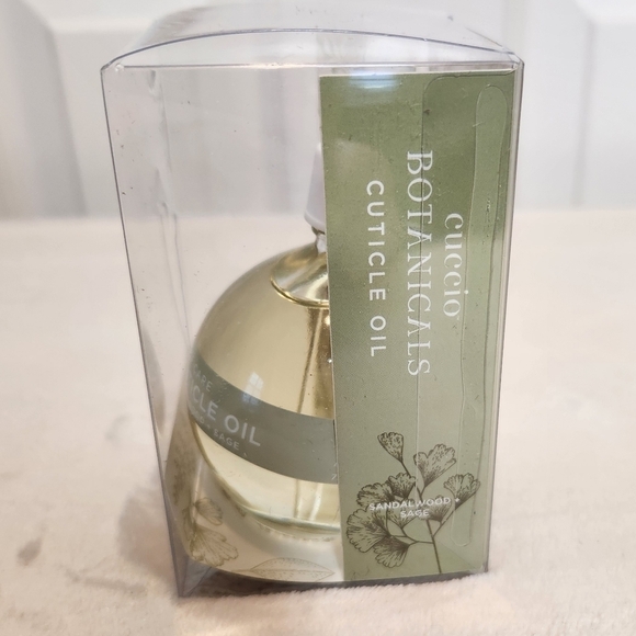 Cuccio Botanicals Cuticle Oil Sandalwood & Sage - Picture 6 of 7